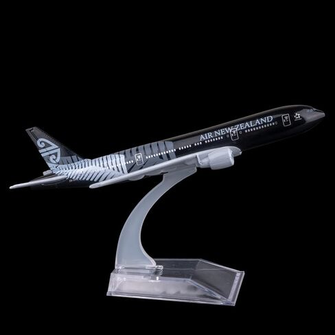 Model Planes 1:400 Scale Model Airplane American Delta B747 Model Plane Metal Plane Die-cast Alloy Airplanes for Gift and Collection (Delta 747) in Kuwait