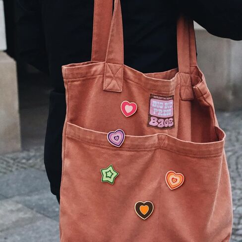 Y2k الملونة القلب المينا دبوس ملون القلب المينا دبوس لطيف Kawaii الملونة القلب دبابيس لحقائب الظهر دبابيس مجموعة للسترات الملابس حقيبة الظهر طية صدر السترة شارة الكرتون الملونة القلب المينا دبابيس الظهر in Kuwait