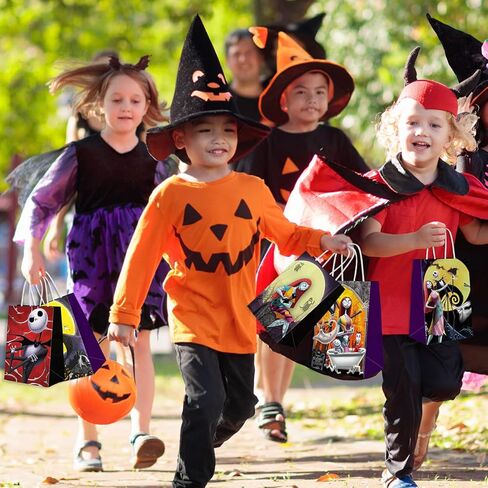 16 قطعة من زينة عيد الميلاد الكابوس هدايا الحفلات اكياس ورقية مع 4 انماط و8 انماط لوازم حفلات اعياد الميلاد للاولاد والبنات in Kuwait