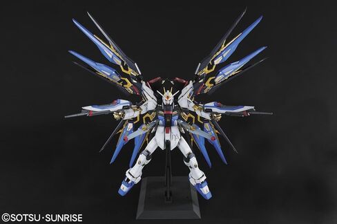 Bandai Hobby Strike Freedom Gundam, Bandai Perfect Grade Action Figure (BAN165506) in Saudi Arabia