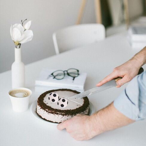 ONNPNN قطعتين من قالب السيليكون لكرة القدم، قوالب الشوكولاتة على شكل كرة القدم، أدوات تزيين الكيك على شكل كرة القدم DIY، قوالب شموع الصابون اللطيفة، لتزيين حلوى الفوندان والإيبوكسي هدية حفلة عيد الميلاد in Kuwait