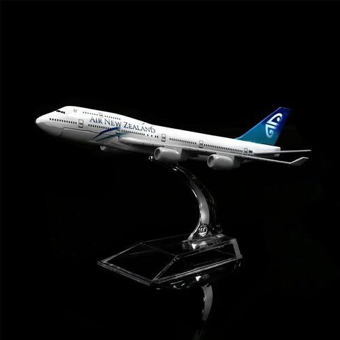 24-Hours The Siberia Airbus 320 Alloy Metal Model Aircraft Birthday Gift Plane Models Chiristmas Gift 1:400 in Kuwait