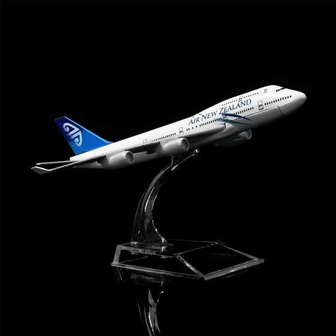 24-Hours The Siberia Airbus 320 Alloy Metal Model Aircraft Birthday Gift Plane Models Chiristmas Gift 1:400 in Kuwait