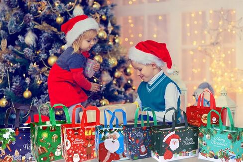 16 عبوة من اكياس هدايا الكريسماس، شنط كبيرة توت قابلة لاعادة الاستخدام مع مقبض، اكياس غير منسوجة لحفلات الكريسماس ورأس السنة الجديدة، تغليف التسوق 12.6 انش × 9.8 انش × 6.7 انش in Kuwait