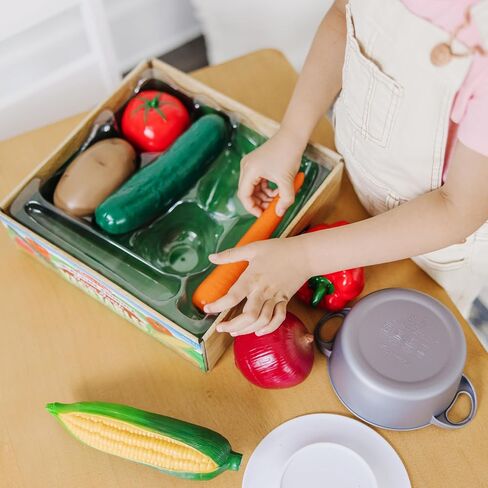 Melissa & Doug Playtime Produce Vegetables Play Food Set With Crate (7 pcs) in Saudi Arabia