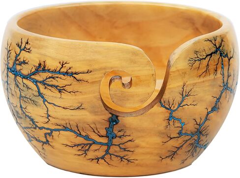 وعاء غزل خشبي من Inanosa مقاس 7×4 بوصة للكروشيه مع خطاف كروشيه 5,6 مم، يمنع الانزلاق والتشابك | أفضل هدية من Craft Supply لمحبي الكروشيه - البالغين والمبتدئين | أزرق، 1 قطعة in Kuwait