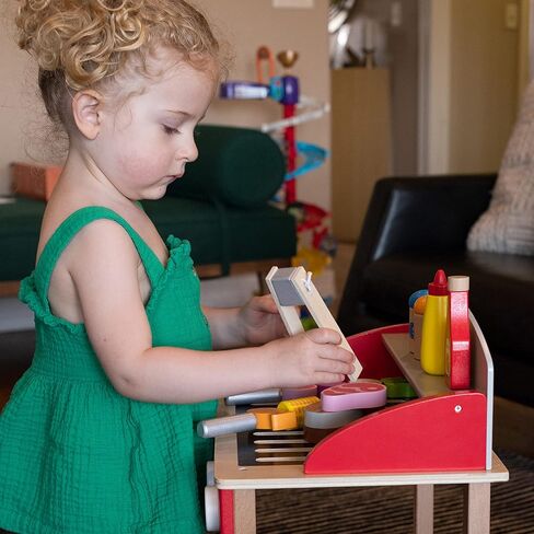 مجموعة لعب SPARK & WOW Grill - لعبة طبخ خشبية للأطفال - 18 نوعًا من الأطعمة والأواني المختلفة - تلهم اللعب التظاهري والخيال بالشواء in Kuwait