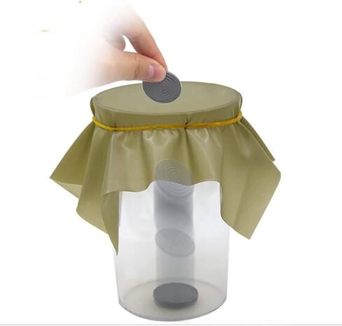 طبق خدع سحرية من بلاك هول لاختراق العملات المعدنية من خلال ورقة مطاطية في كوب ساحر دعائم ذهنية سحرية وهمية in Kuwait