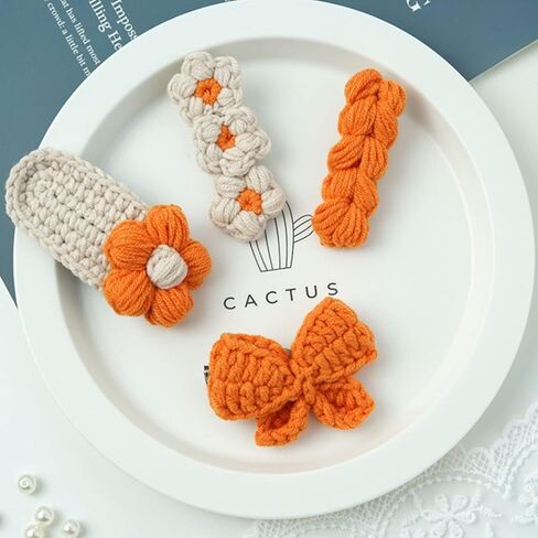 أحدث مجموعة كروشيه للمبتدئين لعام 2023 من هوريور - 4 قطع مشابك شعر مصنوعة يدويًا مع دروس فيديو خطوة بخطوة لمشابك الشعر للحياكة والحياكة (بيج/برتقالي) in Kuwait