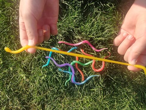UpBrands 24 Stretchy Snakes Toys 6 Inches Bulk Set, 8 Glitter Colors, Kit for Birthday Party Favors for Kids, Goodie Bags, Easter Egg Basket Stuffers, Pinata Filler, Small Classroom Prizes in Kuwait