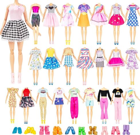 ملابس واكسسوارات الدمى - مجموعة من 20 قطعة عصرية لطيفة للدمى، 10 مجموعات ملابس عصرية تتضمن 5 فساتين، 5 توب 5 سراويل و10 احذية انيقة مختلفة in Kuwait
