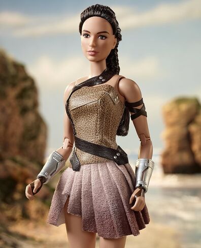 Barbie Wonder Woman Paradise Island Giftset in Saudi Arabia