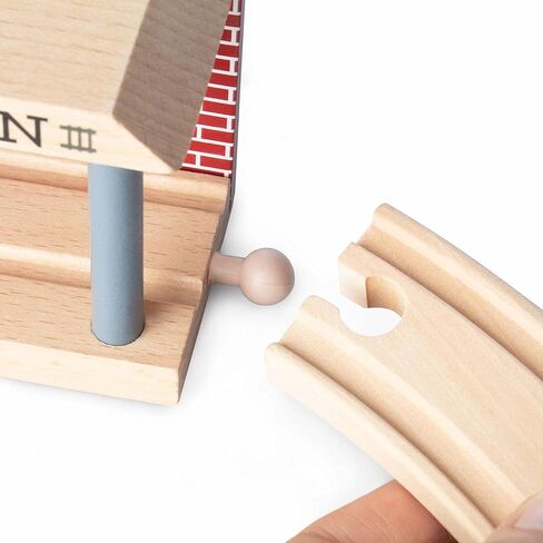 مبنى خدمة الميكانيكا والمحطات لمسار القطار الخشبي - موصل كارل 2 في 1 للخدمة الميكانيكية ومحطة القطار لتخصيص مجموعات مسارات القطار الخشبية in Kuwait