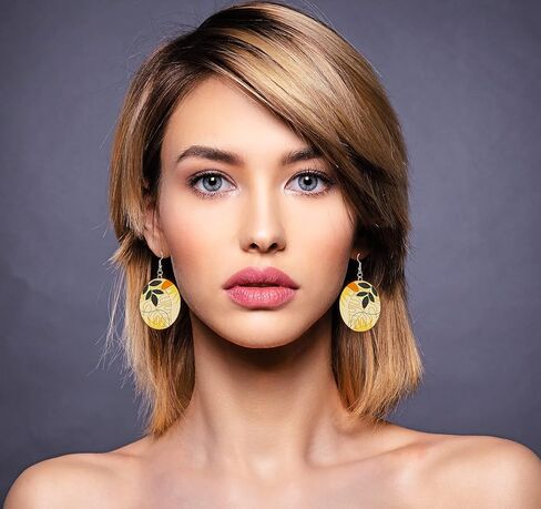ilauke 60 قطعة غير مكتمل الخشب القرط الفراغات 2 "جولة الأقراط الخشبية المعلقات مع حلق صنع الملحقات للنساء أقراط مجوهرات diy مشروع الحرف in Kuwait