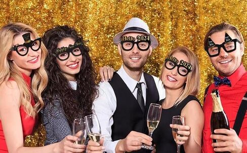 12 حزمة 2024 نظارات رأس السنة الجديدة الفاخرة نظارات حفلات رأس السنة الجديدة زينة الحفلات المفضلة لليلة رأس السنة الجديدة in Kuwait