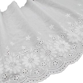 Trimscraft 4 ياردة صدفية ثقب الشريط القطن تقليم النسيج مطرز 10 3/4 بوصة واسعة in Kuwait