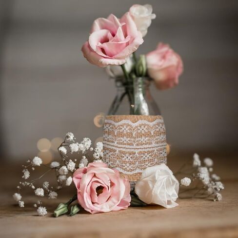 شريط خيش طبيعي من MuRealy - شريط خيش الجوت مع حافة دانتيل بيضاء، شريط ريفي 2-3/8 بوصة 6.5 قدم، أشرطة زخرفية لعيد الشكر، عيد الميلاد، عيد الميلاد، الزفاف والشاطئ ريفي in Kuwait