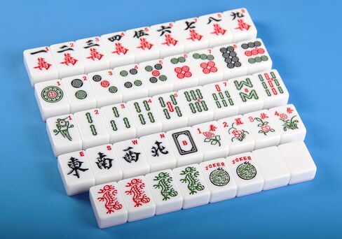 مجموعة ألعاب YINIUREN American Mahjong مقاس كبير 1.6 بوصة 166 قطعة من البلاط الأمريكي Mahjong مجموعة ميلامين Mah-Jongg (وردي، 1.6 × 1.2 × 0.8 بوصة) in Kuwait