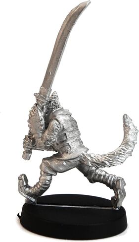 Stonehaven Kitsune Fighter Miniature Figure (for 28mm Scale Table Top War Games) - Made in US in Saudi Arabia