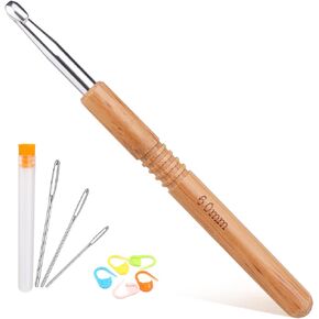 خطاف كروشيه 2.5 مم، خطافات كروشيه بمقبض خشبي 2.5 مم من الخطاف المعدني، مع 3 إبر خياطة حادة كبيرة العينين، 5 علامات وزجاجة تخزين إبرة واحدة، لدمية الكروشيه والوشاح والوسادة in Kuwait