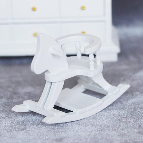 قطعتان من إكسسوارات أثاث المنزل الصغير، حصان هزاز خشبي أبيض مصغر ومشاية صغيرة لتزيين مشهد المحاكاة الصغيرة in Kuwait