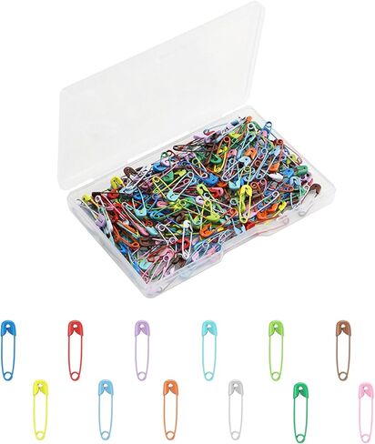 دبابيس امان من 500 قطعة، دبابيس امان بالوان مختلطة مقاس 19 ملم، دبابيس امان صغيرة من الستيل مع صندوق تخزين للفنون والحرف اليدوية وصناعة المجوهرات والمنزل والمكتب (ملونة) in Kuwait