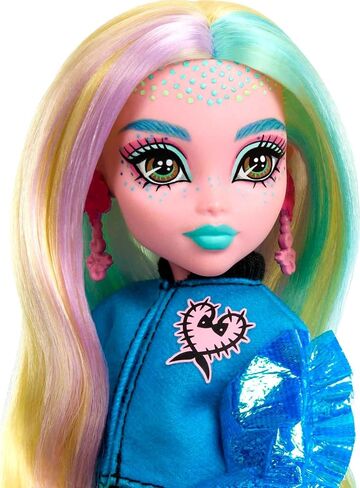 مجموعة أزياء ودمية Monster High، لون أزرق لاجونا مع خزانة ملابس وأكثر من 19 مفاجأة، وأسرار Skulltimate in Saudi Arabia