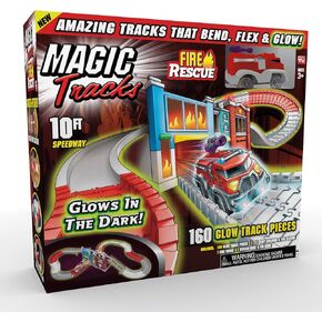 مجموعة Ontel Magic Tracks Police Chase المتوهجة في مضمار السباق المظلم مع 10 أقدام من سباق الدراجات النارية in Kuwait