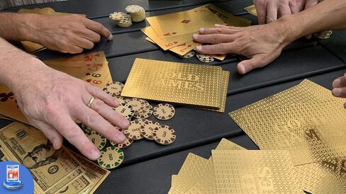 Gold Games Gold Cash, Fake Money, 1000 Dollars of Various Waterproof Gold Bills with Different Faces, Games, Entertainment in Kuwait