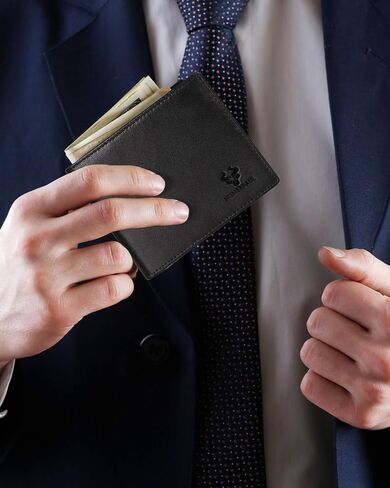 محفظة رجالية جلدية RFID محفظة ثنائية الطي مع سلسلة محفظة بطاقة الائتمان النقدية للرجال مع نافذتين لبطاقة الهوية (أسود) in Saudi Arabia