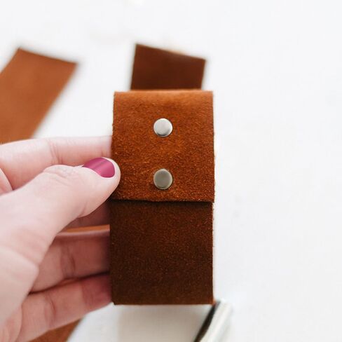 YMAISS 120 مجموعة من المسامير الجلدية ذات الغطاء المزدوج مع مجموعة أدوات التثبيت لتزيين إصلاح الحرف الجلدية، لونين مقاسين، أنبوبي in Kuwait