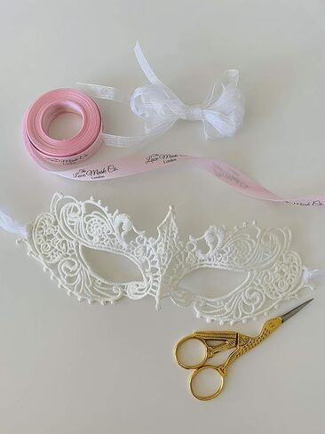 قناع الدانتيل الأصلي من شركة The Lace Mask Co. قناع أنيق من الدانتيل للحفلات التنكرية وحفلات الهالوين وقناع الكرنفال in Kuwait