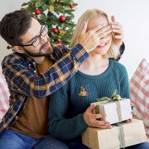 مجموعة دبابيس بروش عيد الميلاد 9/10 قطع من Fesciory للنساء، هدايا مجوهرات عيد الميلاد الكريستالية متعددة الألوان من حجر الراين للفتيات بما في ذلك شجرة عيد الميلاد، سانتا كلوز، أجراس جلجل، الرنة in Kuwait