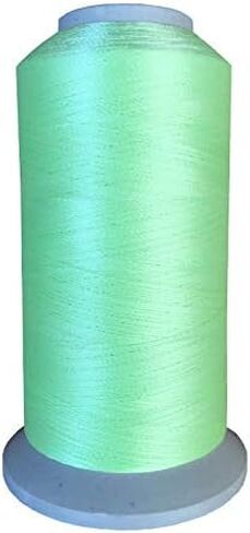 خيط تطريز يتوهج في الظلام يام بطول 3000 ياردة/2700 متر (اخضر) in Kuwait