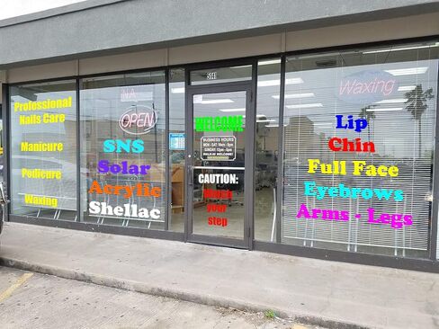 12"x12" Black Permanent Adhesive Backed Vinyl Sheets, 5 Pack Gloss Oracal 651 Vinyl Black for Indoor/Outdoor Marking, Lettering, Decorating, Signs, Decals, Window Graphics for Cricut, Silhouette in Saudi Arabia