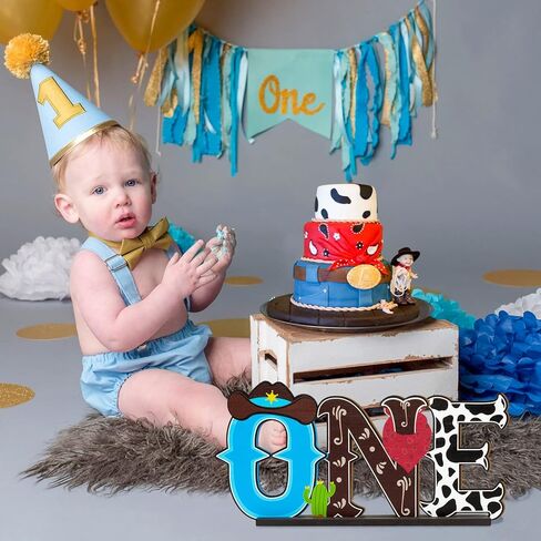 لافتة بتصميم رعاة البقر الغربي من بكساوي، قطعة مركزية لطاولة خشبية بعبارة «My First Rodeo Wild West Cowboy» لتزيين حفلات عيد الميلاد للاولاد بنمط حصان ريترو لعيد الميلاد الاول وحفلات استقبال المولود in Kuwait