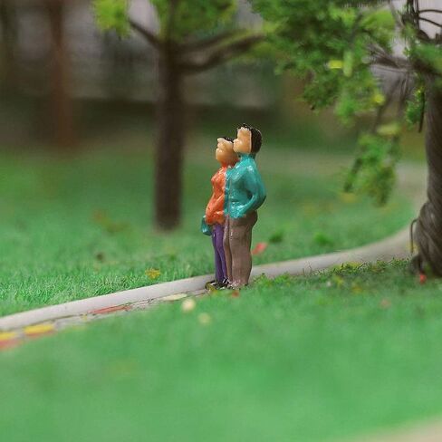 P100W 100pcs 1:87 Painted Figures HO Scale Standing People Assorted Poses Model Trains in Saudi Arabia
