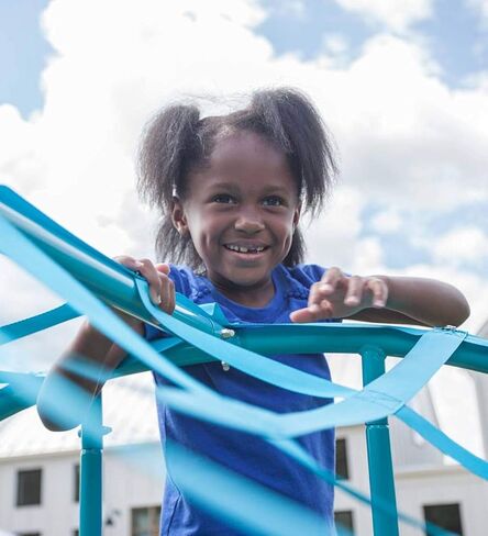 HearthSong Giant Climbing Wave with Powder-Coated Steel Frame and Polyester Webbing Play Space for Multiple Kids, 79" L x 67" W x 74" H, Holds up to 250 lbs. in Kuwait