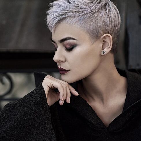 Stainless Steel Skull Stud Earrings Black Punk Rock Gothic Earrings for Men and Women in Kuwait