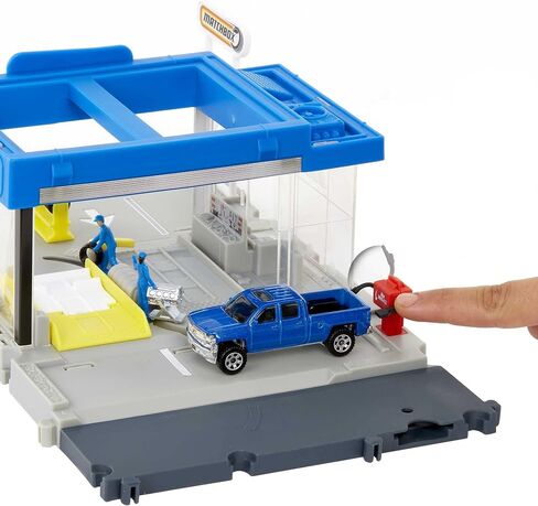 Matchbox Action Drivers Matchbox Auto Shop Playset with 1 Matchbox Chevy Silverado, Moving Parts & Figures, Toy for Kids 3 Years Old & Up in Saudi Arabia