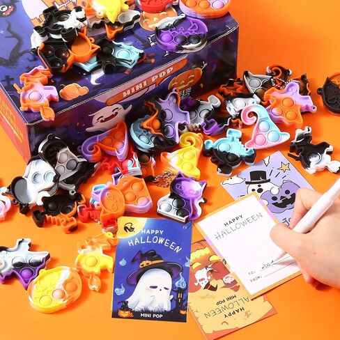 42 قطعة من ألعاب الهالوين بوب فيدجيت، مجموعة ألعاب صغيرة لسلسلة مفاتيح البوب، لعبة هدايا لحفلات الهالوين للأطفال، هدايا خدعة أو حلوى، لعبة مكتب لتخفيف التوتر (42 قطعة من ألعاب سلسلة المفاتيح + 42 قطعة من بطاقات التهنئة) in Kuwait
