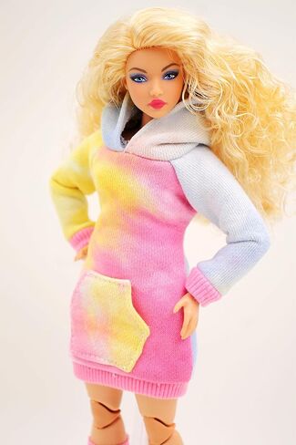 [فستان مصنوع يدويًا مناسب لدمية عادية ومنحنية مقاس 12 انش] فستان سويت شيرت ملون كورا جو / ملابس كاجوال مع جورب مناسب لدمية عصرية مقاس 12 انش [الدمية غير متضمنة) in Kuwait