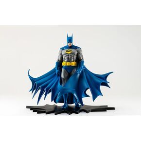 DC Heroes: Batman (Classic Version) Previews Exclusive 1:8 Scale Statue in Saudi Arabia