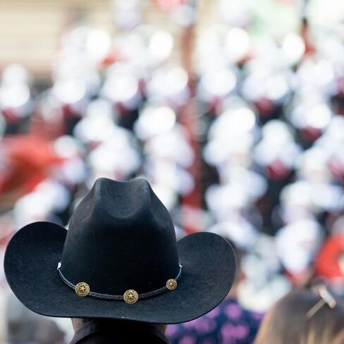 Needzo State of Texas Seal Concho Gold Tone Concho، Conchos مع إغلاق المفاجئة للسرج الجلدي أو الحزام، ملحقات روديو الغربية لرعاة البقر وفتيات البقر، حزمة من 2، 1 بوصة لكل منهما in Kuwait