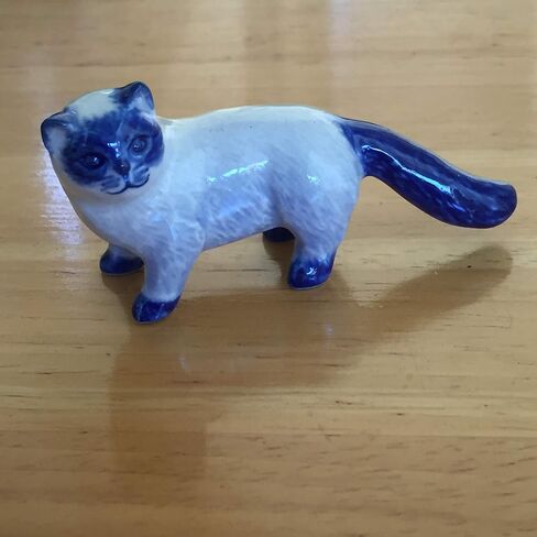 تمثال صغير من السيراميك لبيت الدمية الفارسي القط Delft الأزرق والأبيض النادرة مصغرة حديقة بونساي اليدوية رسمت هدية عيد الحب in Kuwait