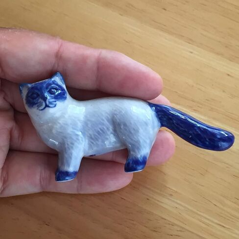 تمثال صغير من السيراميك لبيت الدمية الفارسي القط Delft الأزرق والأبيض النادرة مصغرة حديقة بونساي اليدوية رسمت هدية عيد الحب in Kuwait