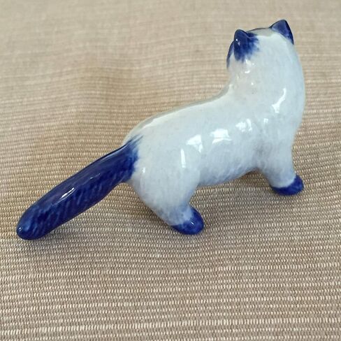 تمثال صغير من السيراميك لبيت الدمية الفارسي القط Delft الأزرق والأبيض النادرة مصغرة حديقة بونساي اليدوية رسمت هدية عيد الحب in Kuwait