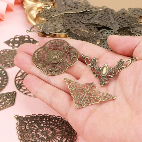 180 قطعة من دلايات الموصلات المخرمة من الحديد البرونزي العتيق، دلايات معدنية تبتية لصنع القلائد والمجوهرات بنفسك (30 نمط) in Kuwait