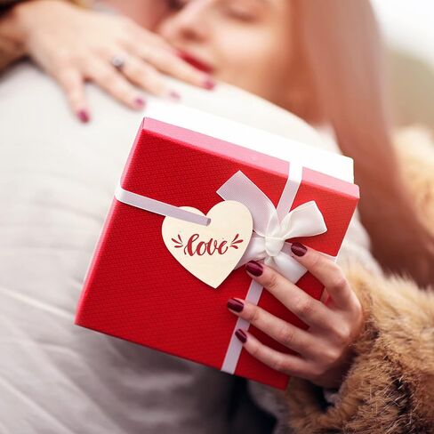 Qfeley 60 قطعة خشبية الحب على شكل قلب، قطع خشبية غير منتهية مع فتحات خشبية فارغة معلقة القلب الحلي مع خيط طبيعي للحفلات المنزل عيد الميلاد عيد الحب in Kuwait