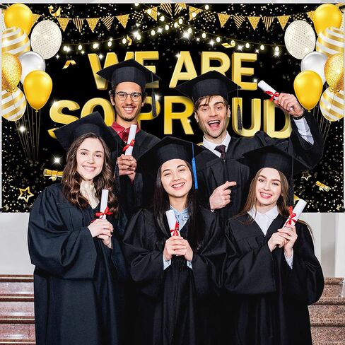 لافتة نحن فخورون جدًا بك مقاس 72 × 44 بوصة، ديكورات خلفية تهنئة، لافتات كبيرة باللونين الأسود والذهبي، لافتات التخرج، فئة 2023، مستلزمات خلفية لحفلات التخرج in Kuwait